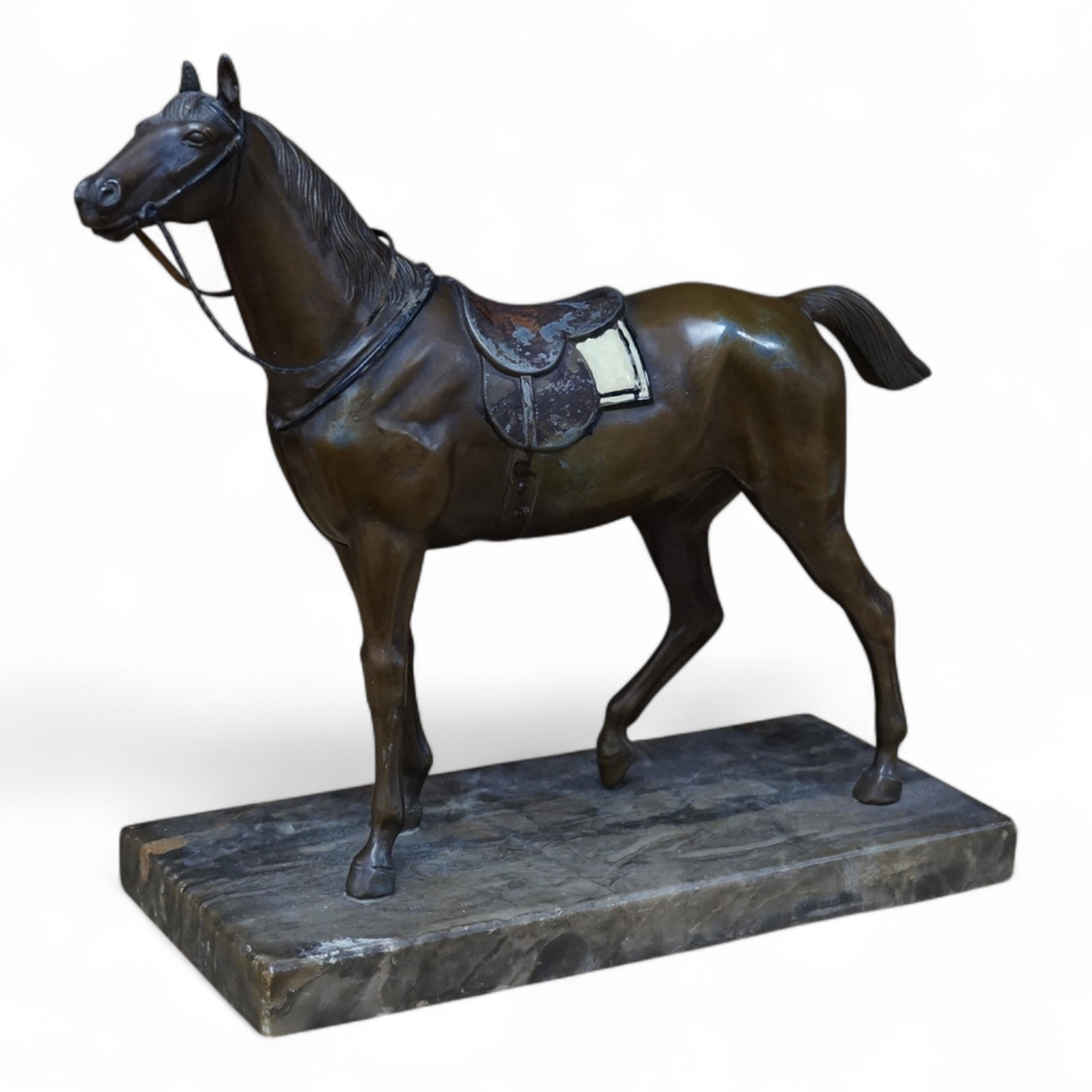 A bronzed spelter sculpture of a horse on a marble plinth, 24cm tall